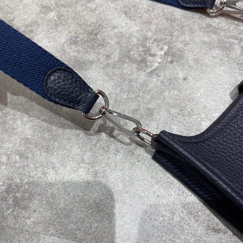 Amelia - HMS Bags - 1640