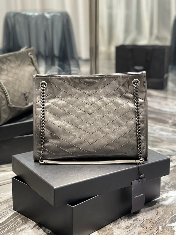 Amelia - YSL Bag - 3949