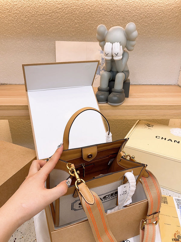Amelia - CCH Bags - 013