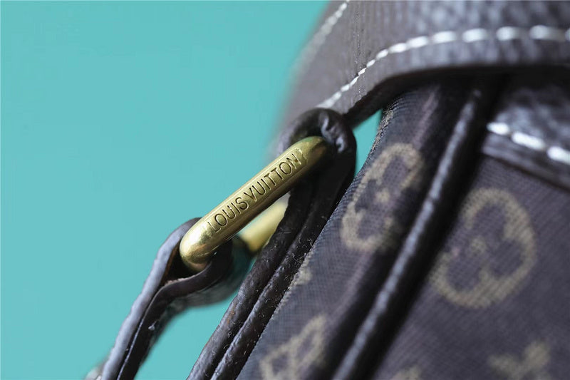 Fan Fashion Lu-Vi bags - 9904
