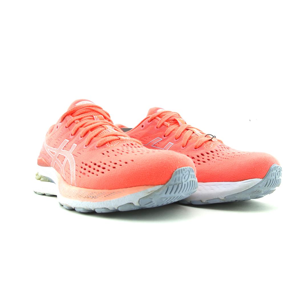 ASICS GEL KAYANO 28