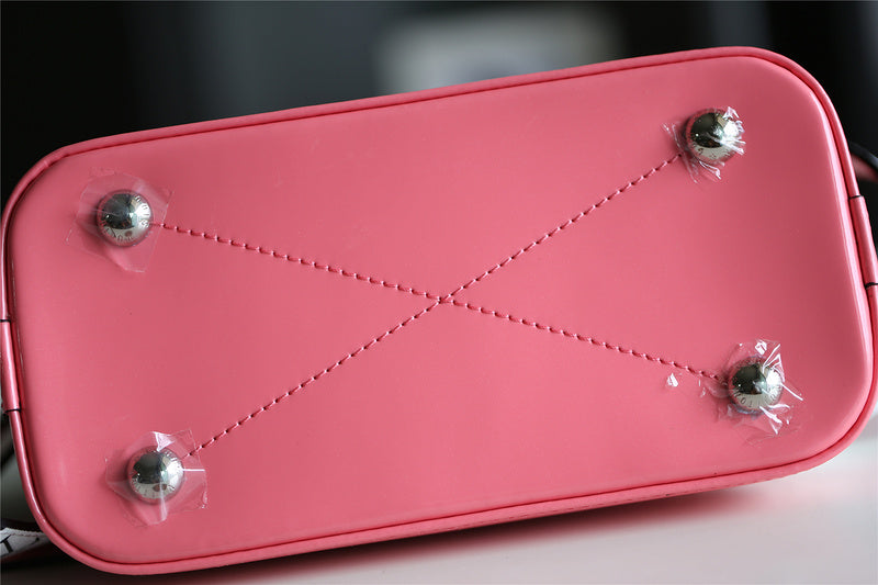 Fan Fashion Lu-Vi bags - 8277