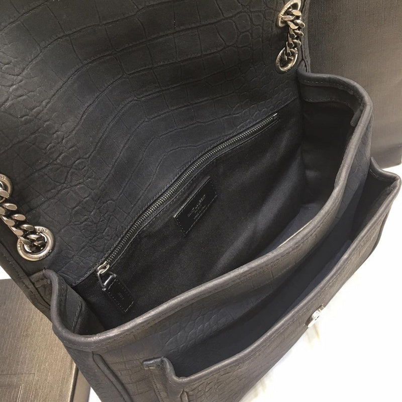 Amelia - YSL Bag - 2971
