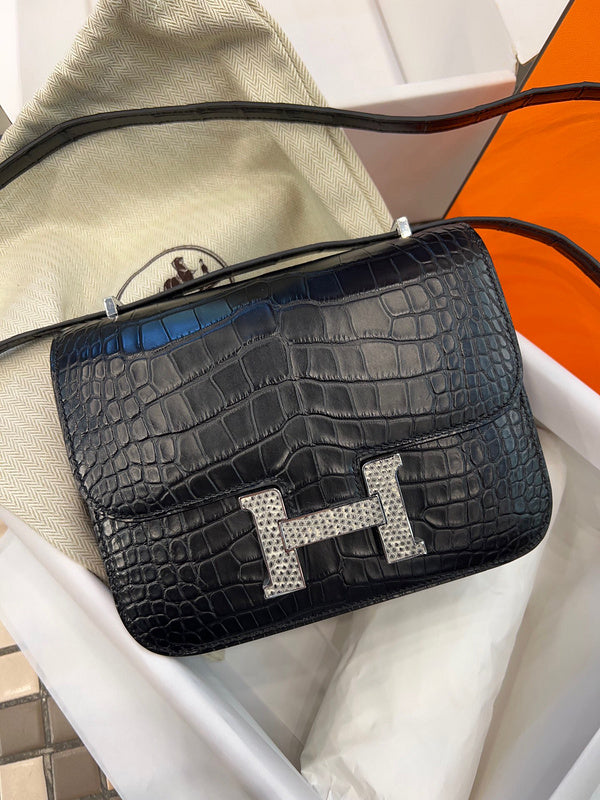 Amelia - HMS Bags - 1605