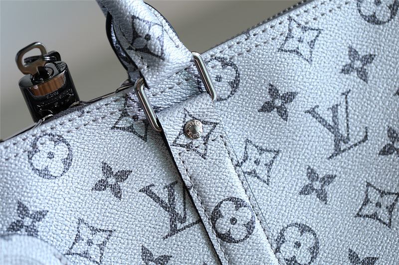 Fan Fashion Lu-Vi bags - 9465