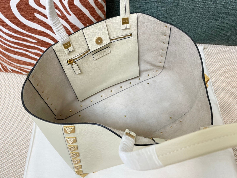 VAL LUXURY BAGS - FOR FASHION LOVERS  AFFORDABLE LUXURY BAGS- 1520