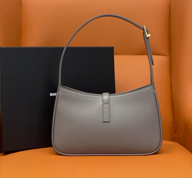 Amelia - YSL Bag - 1997