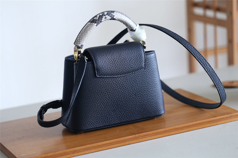 Fan Fashion Lu-Vi bags - 8353
