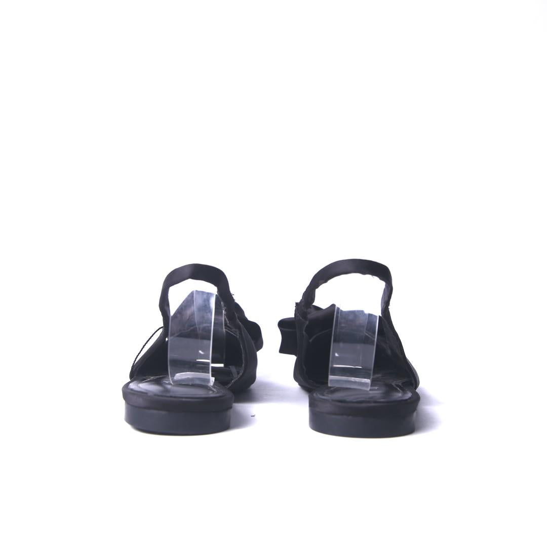 ZARA. ,
