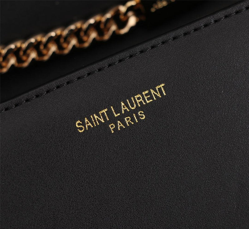 Amelia - YSL Bag - 2608
