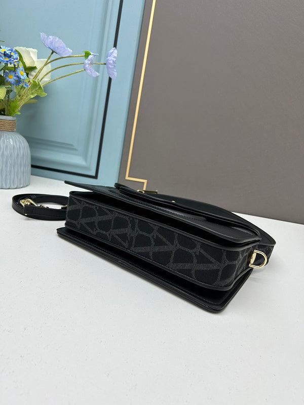 Amelia's Bag Gallery - VEL Bags - 173
