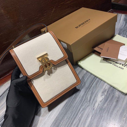 Burberry Bags - Bagsattire   195