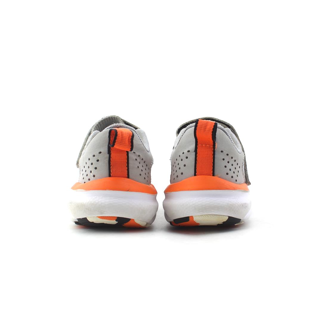 UNDER ARMOUR CHARGED ASSERT 9