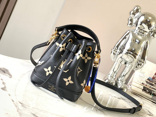 Amelia's Bag Gallery - LOV Bags - 1126
