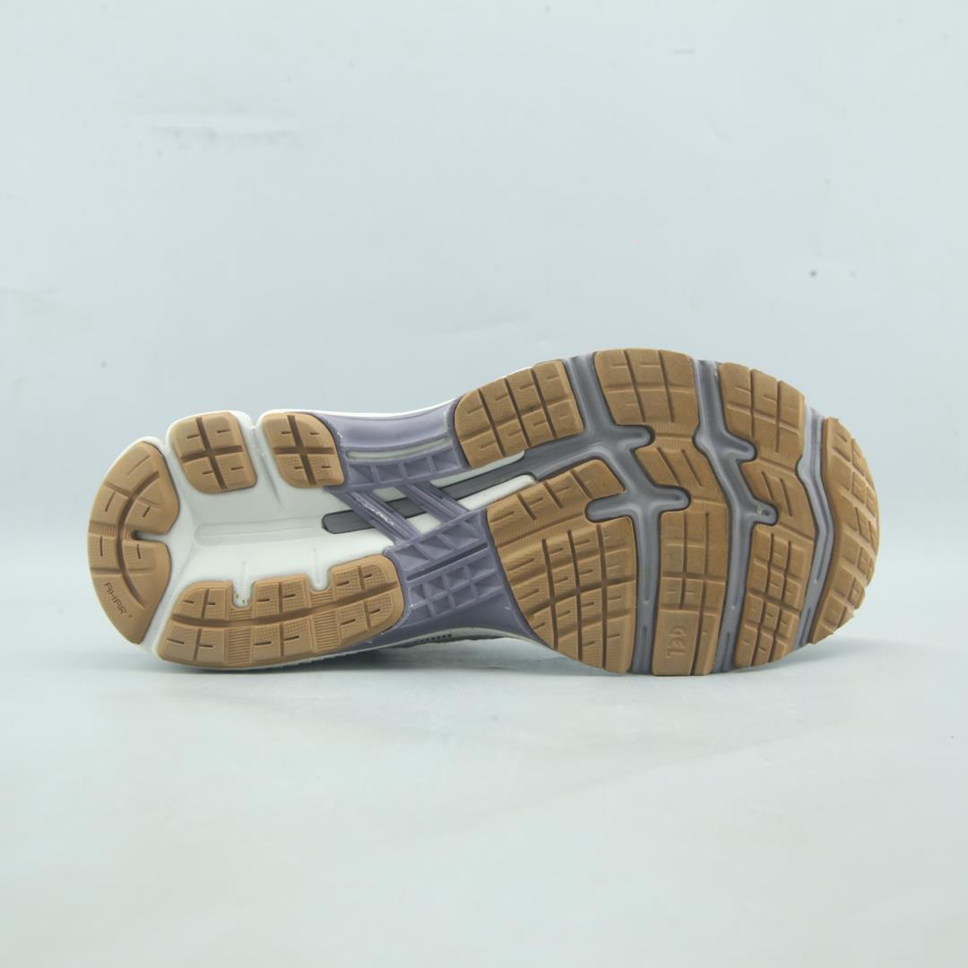 ASICS  GEL-KAYANO 26