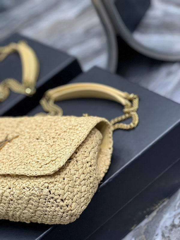 Amelia - YSL Bag - 1882