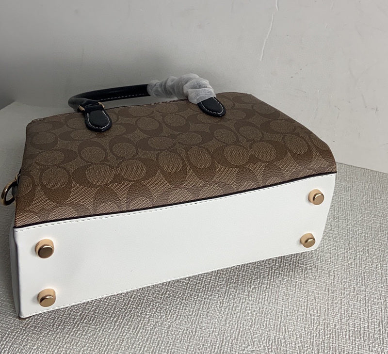 Amelia-i CAH Bags - 104