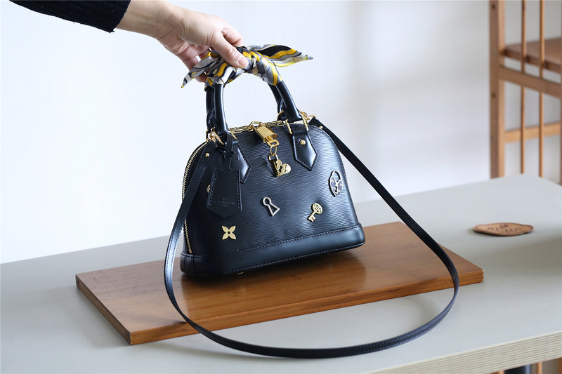 Amelia - LOV Lady Bags - 1854