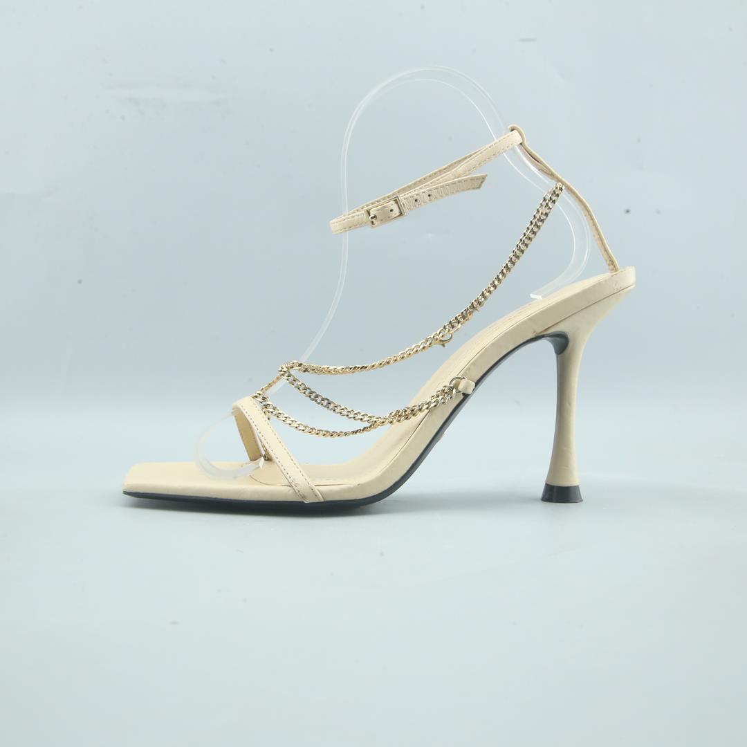 ZARA. .