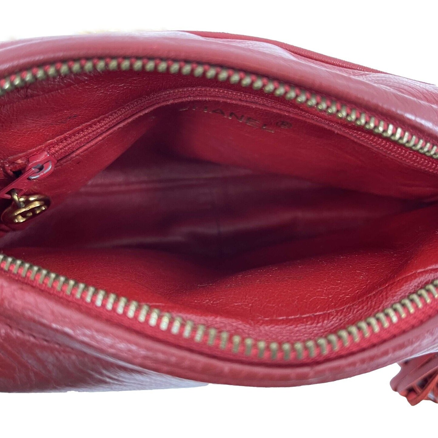 CHANEL   CC Red Lambskin Gold Chain Tassel Camera Bag Crossbody