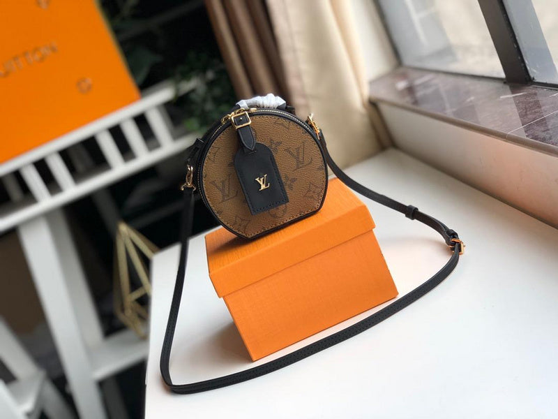 Fan Fashion Lu-Vi bags - 17832