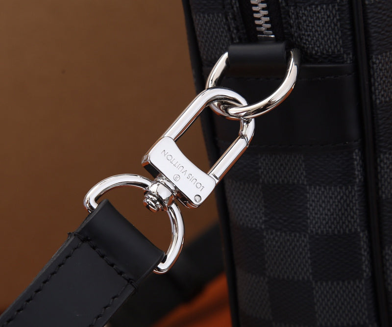 Fan Fashion Lu-Vi bags - 17693
