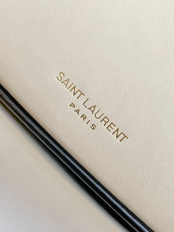 Amelia - YSL Bag - 4174