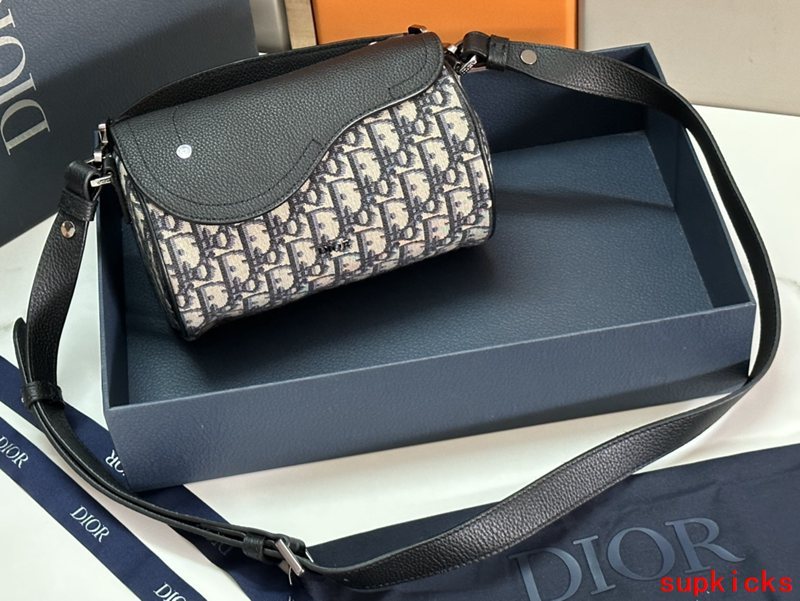 Amelia- Mix Wallets - 365