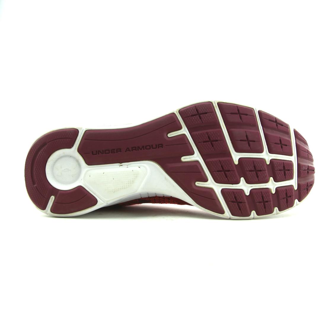 UNDER ARMOUR CHARGED LIGHTNING