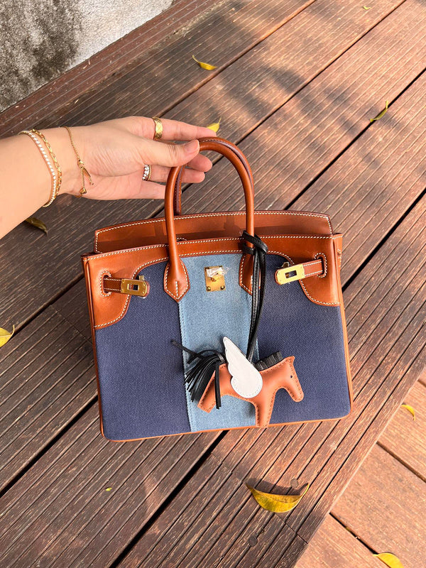 Amelia - HMS Bags - 1763