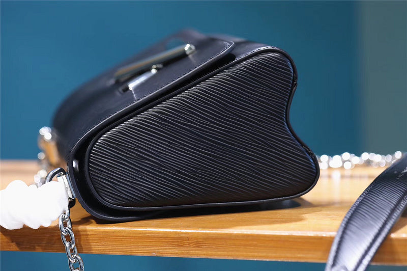 Fan Fashion Lu-Vi bags - 8435