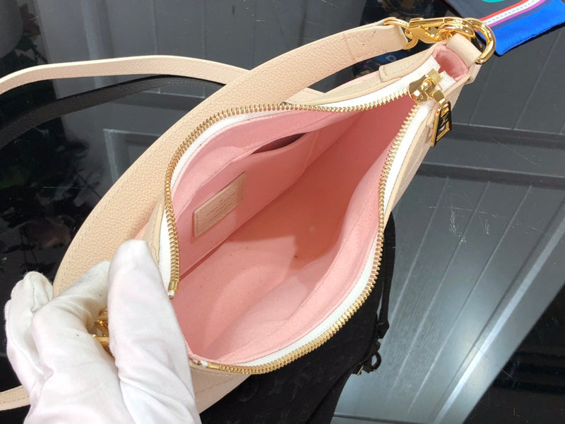 Fan Fashion Lu-Vi Bags - 16910