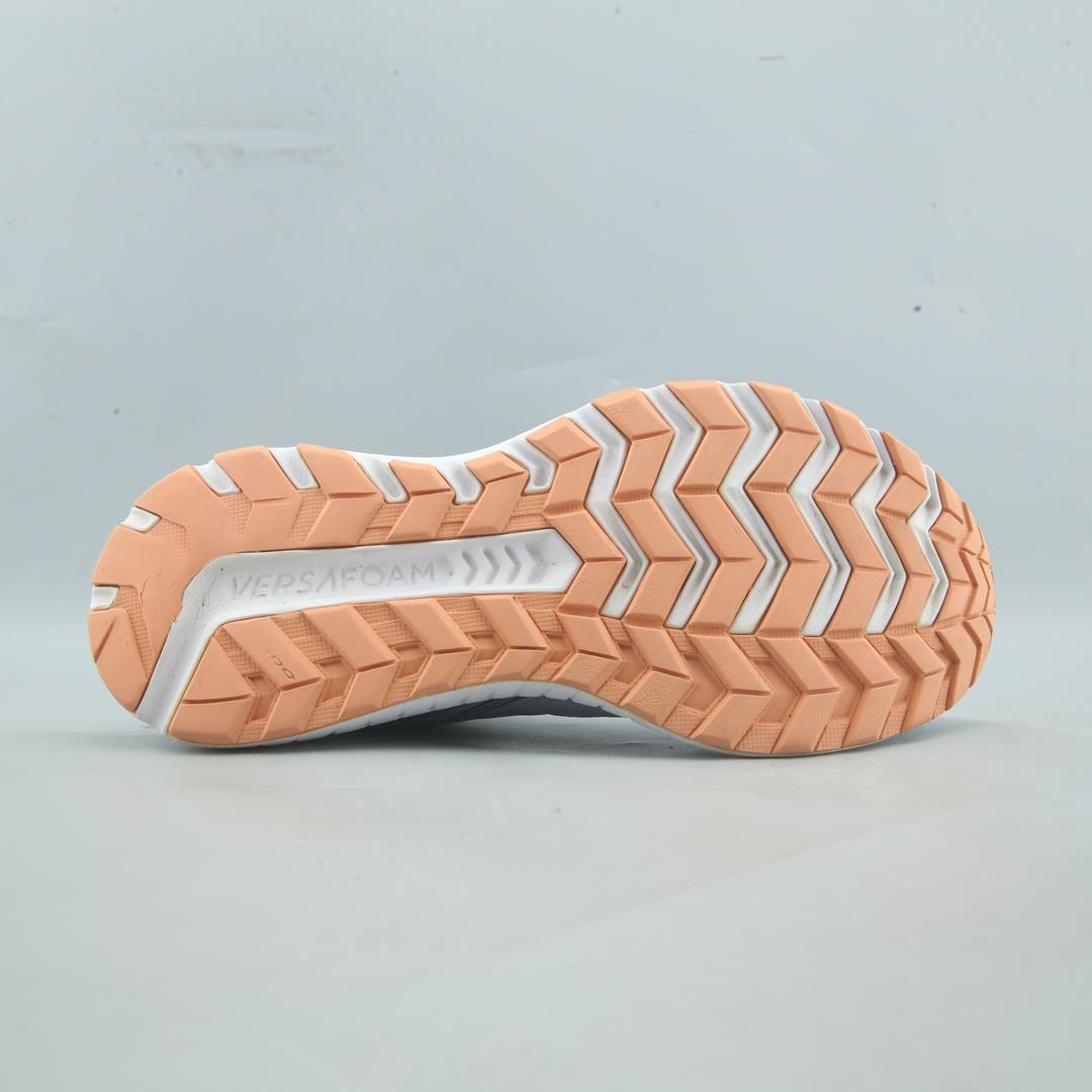 SAUCONY COHESION 13