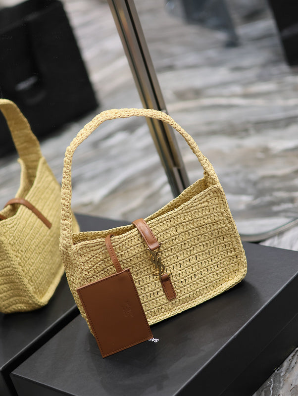 Amelia - YSL Bag - 1827