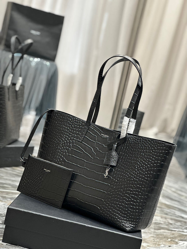 Amelia - YSL Bag - 3943