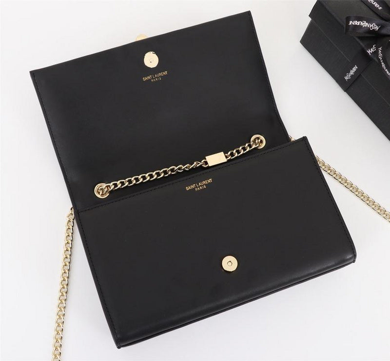 Amelia - YSL Bag - 2605