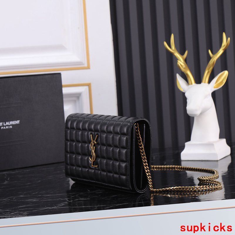 Amelia- Mix Wallets - 789