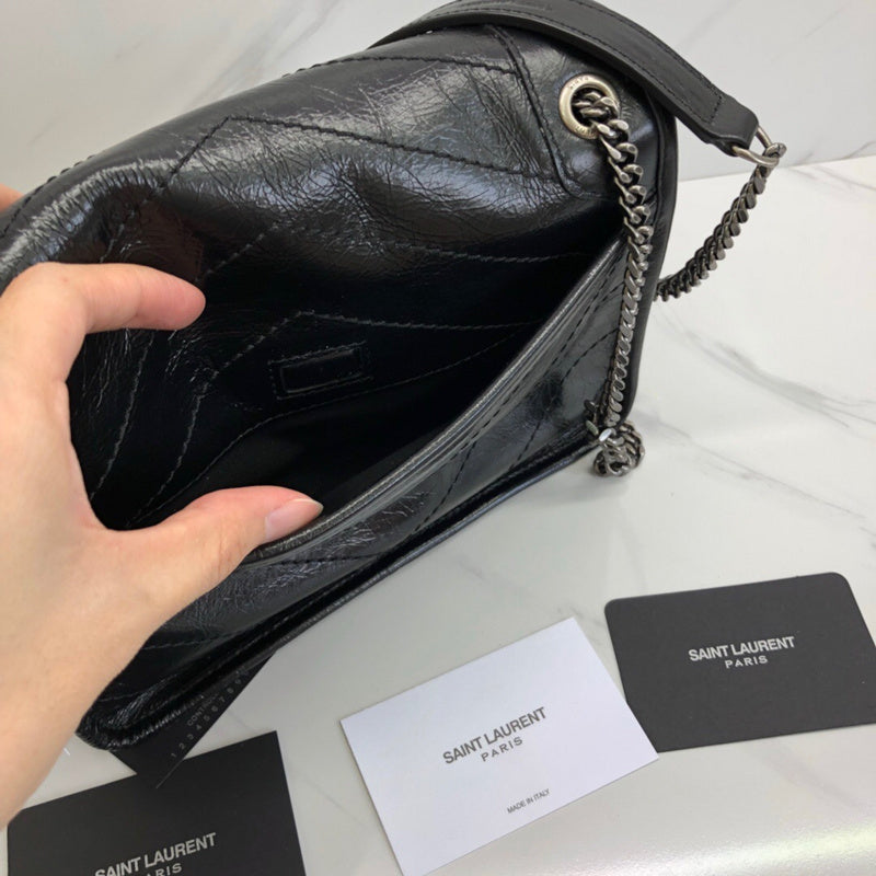 Amelia - YSL Bag - 4050