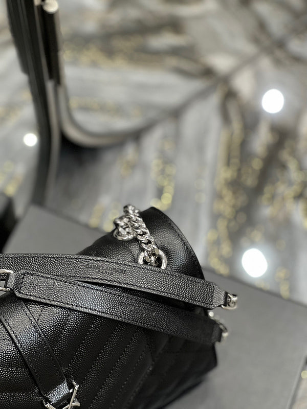 Amelia - YSL Bag - 1889