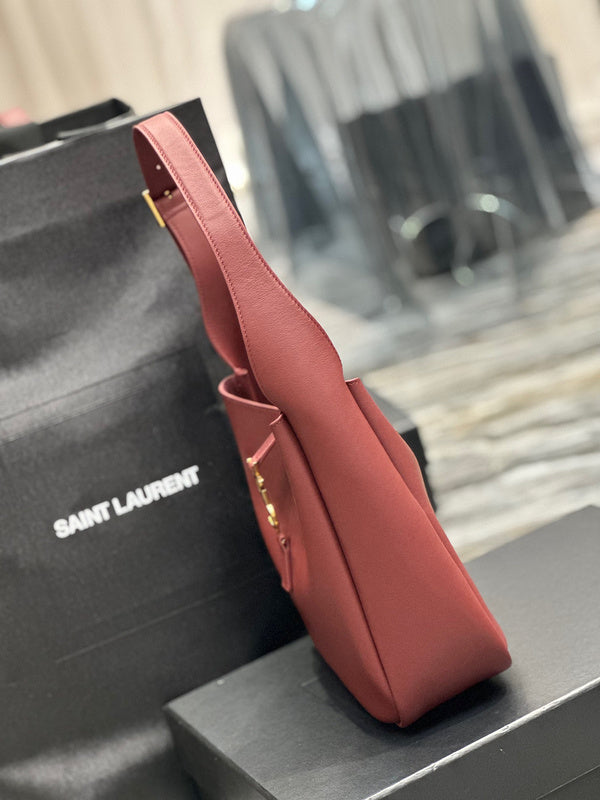 Amelia - YSL Bag - 3969