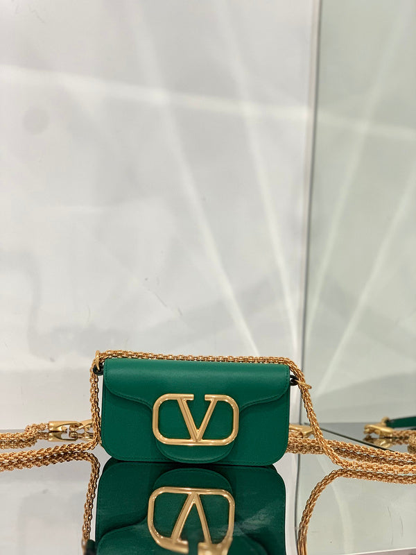 Amelia's Bag Gallery - VEL Bags - 1600