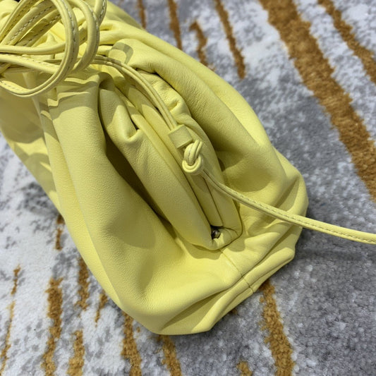 BV Mini Pouch For Women 8.6in/22AmeliaIn Light Yellow
