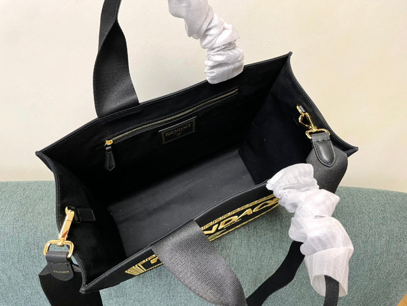 Amelia's Bag Gallery - VAR Bags - 187