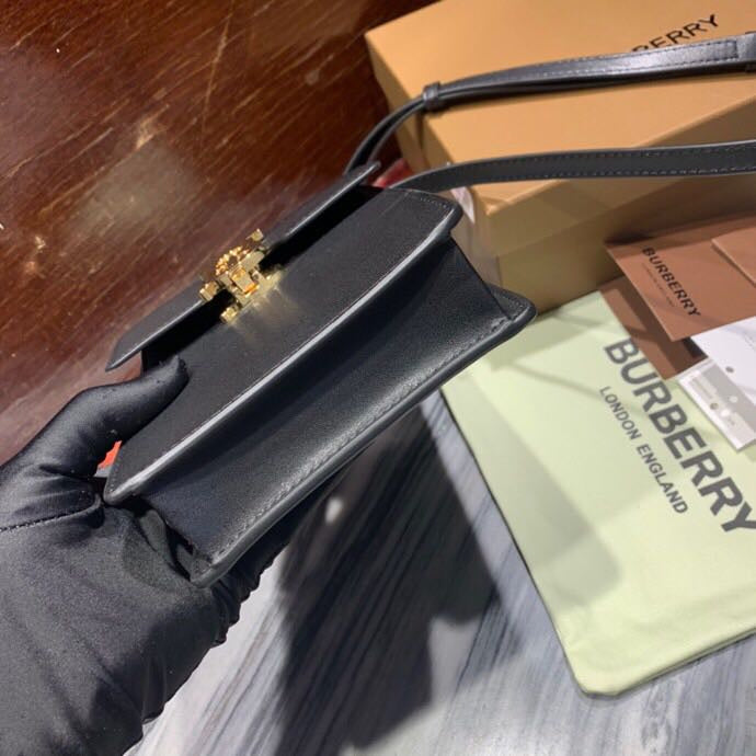 Burberry Bags - Bagsattire   194