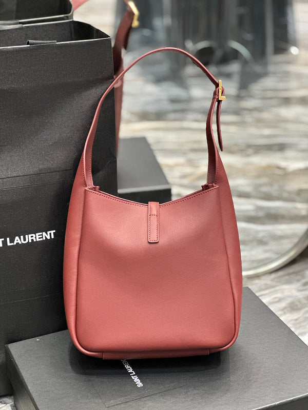 Amelia - YSL Bag - 3969