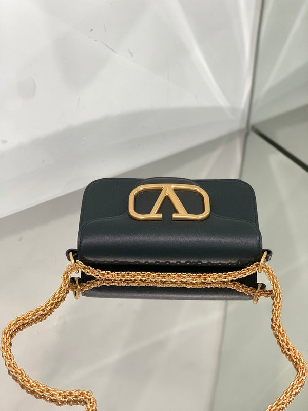 Amelia's Bag Gallery - VEL Bags - 1590