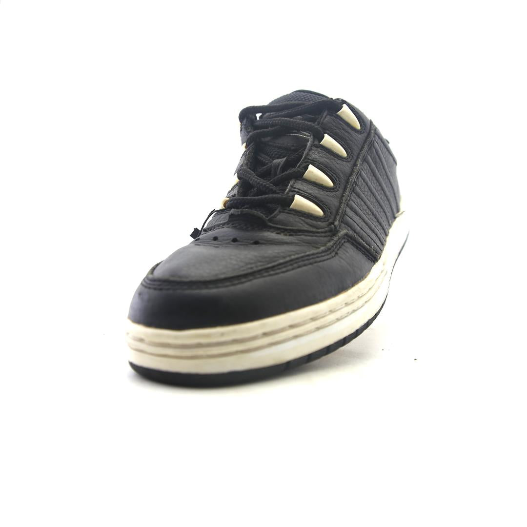 BOKS .