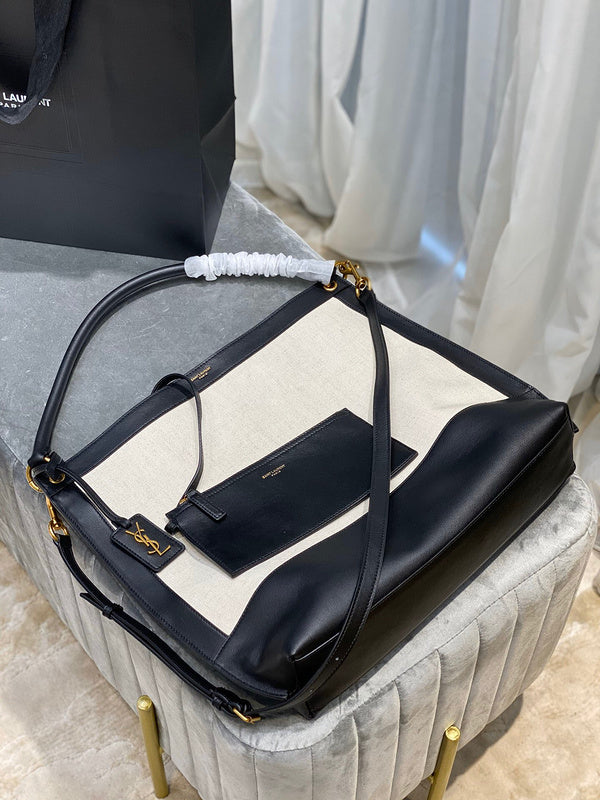 Amelia - YSL Bag - 4114