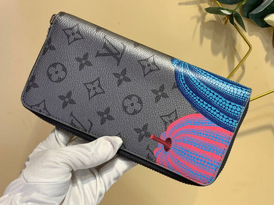Amelia- LOV  Luxury  Wallets - 200