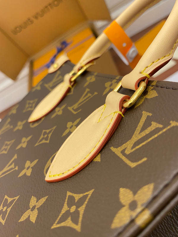 Fan Fashion Lu-Vi bags - 17236